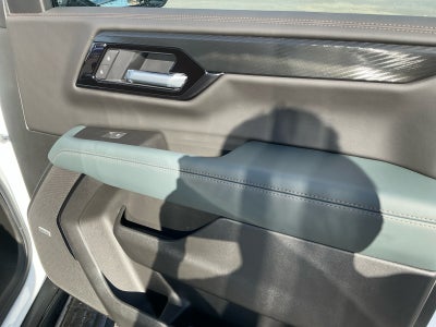 2027 GMC Yukon AT4
