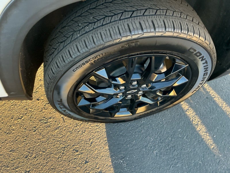 2024 Chevrolet Traverse LS