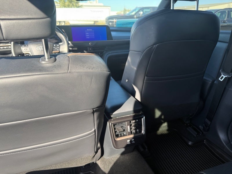 2025 Toyota Crown Signia XLE