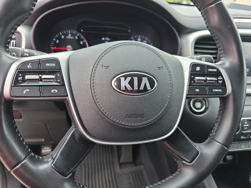 2020 Kia Sorento S V6