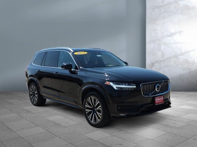2022 Volvo XC90 Momentum