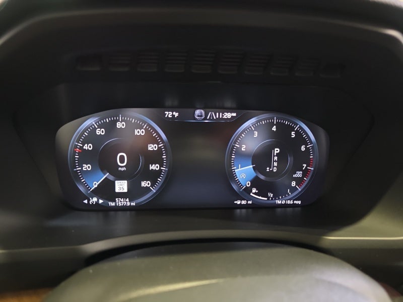 2022 Volvo XC90 Momentum