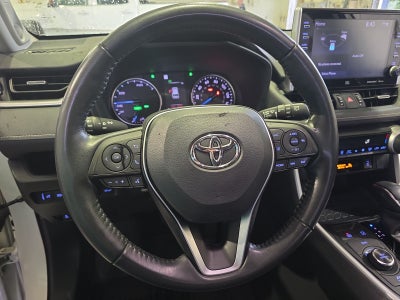 2022 Toyota RAV4 Hybrid XLE Premium