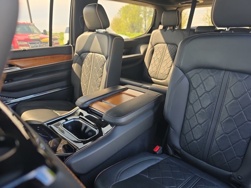 2022 Jeep Grand Wagoneer Series III
