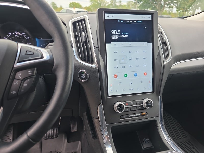 2021 Ford Edge Titanium