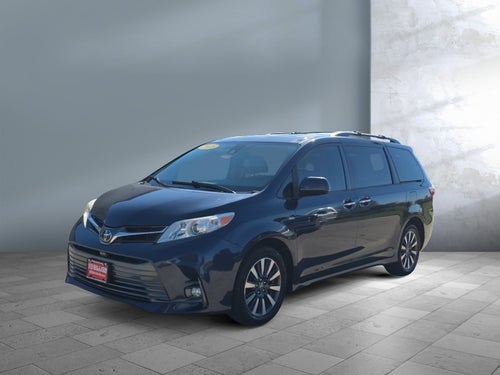 2018 Toyota Sienna XLE