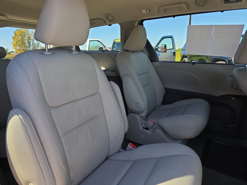 2018 Toyota Sienna XLE