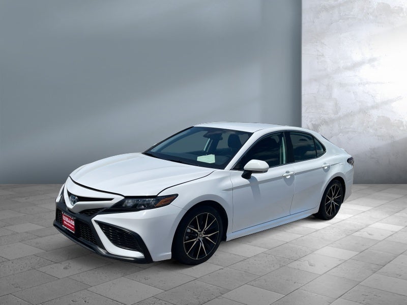2024 Toyota Camry Hybrid SE