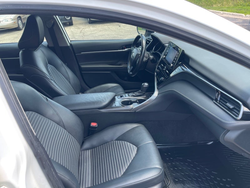 2024 Toyota Camry Hybrid SE