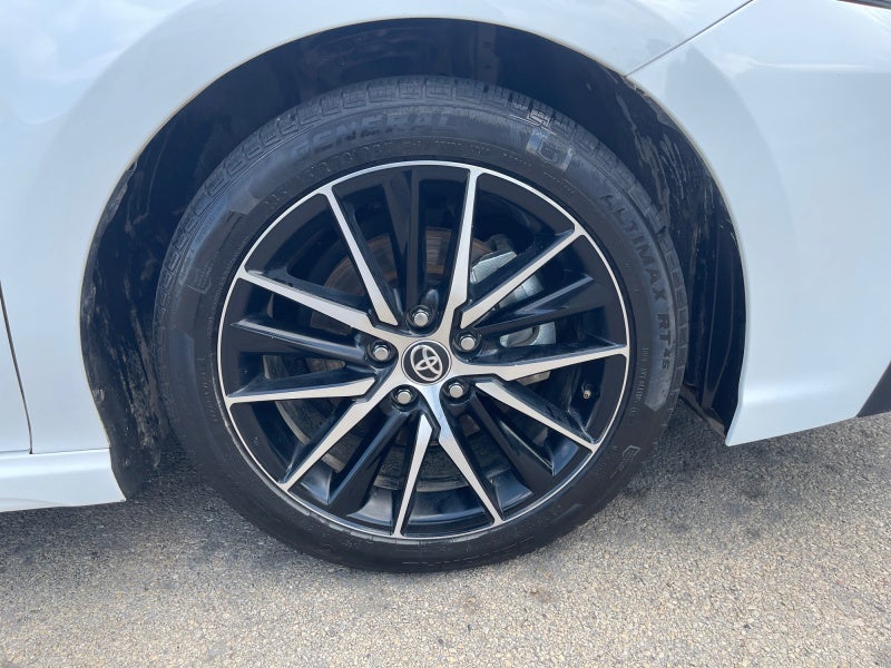 2024 Toyota Camry Hybrid SE