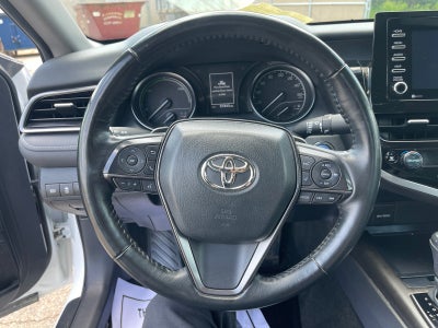 2024 Toyota Camry Hybrid SE