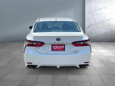 2024 Toyota Camry Hybrid SE