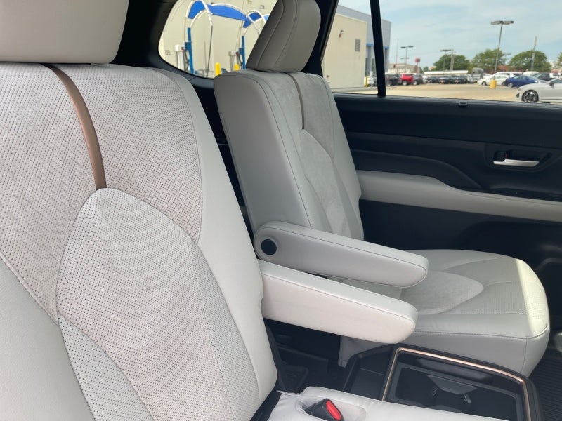 2026 Toyota Grand Highlander Hybrid MAX Limited