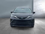 2025 Toyota Sienna LE