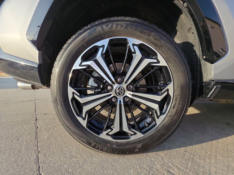 2025 Toyota RAV4 Plug-In Hybrid XSE