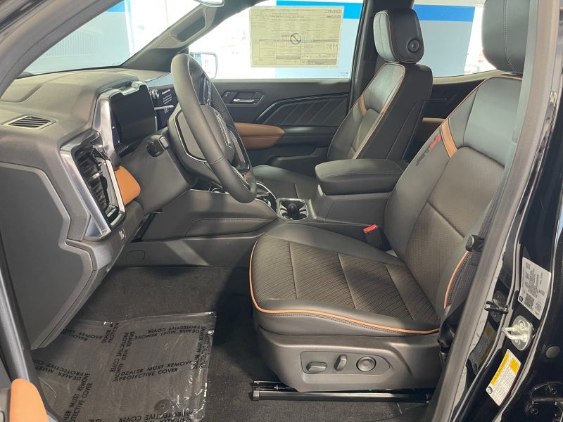 2025 GMC Canyon AT4