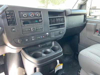 2025 GMC Savana Cutaway 3500 1WT