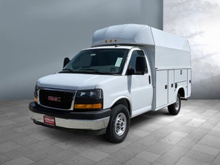 2025 GMC Savana Cutaway 3500 1WT
