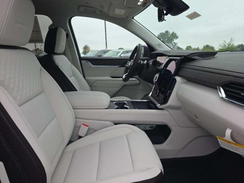2027 GMC Acadia Denali