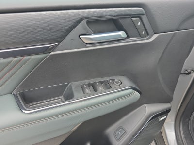 2025 GMC Acadia AT4
