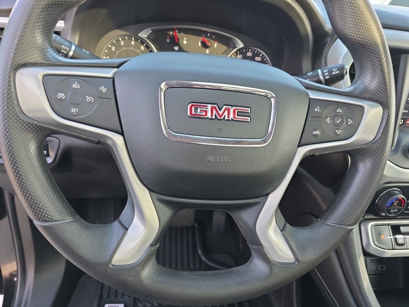 2022 GMC Acadia SLE