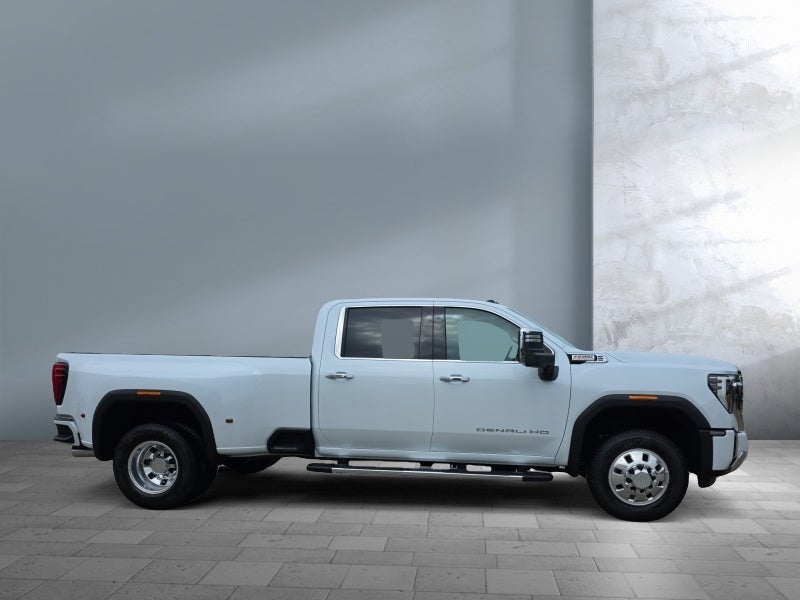 2026 GMC Sierra 3500 HD Denali DRW