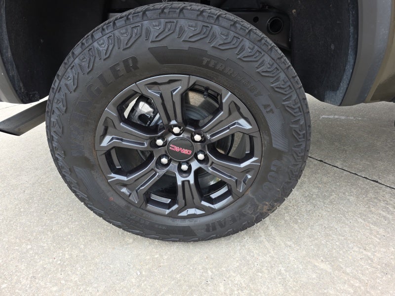 2025 GMC Canyon Elevation