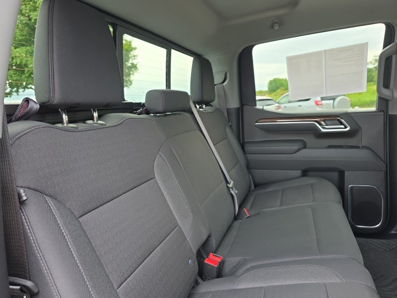 2025 GMC Sierra 1500 SLE