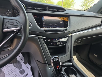 2024 Cadillac XT6 Luxury