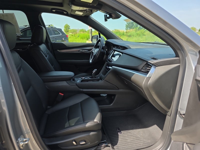 2024 Cadillac XT6 Luxury