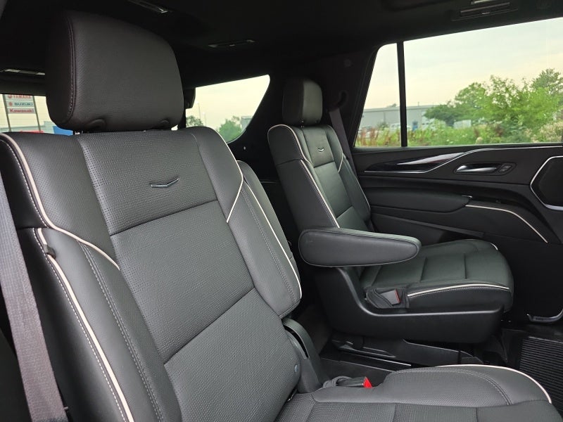 2024 Cadillac Escalade Sport