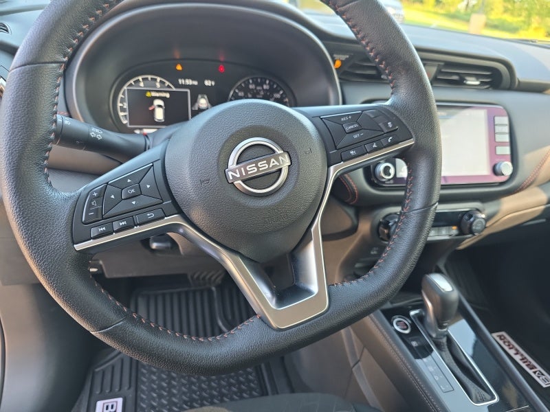 2024 Nissan Kicks SR